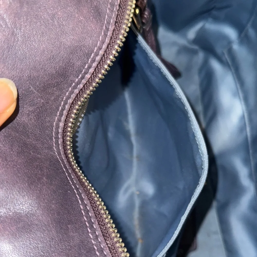 Authentic Coach Edie Shoulder Leather Bag - Picture 9 of 10